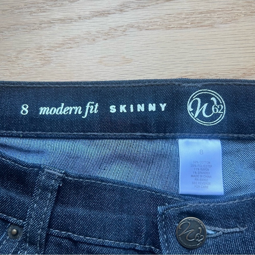 W62 Jeans Womens  Blue Skinny Leg Dark Wash Mid Rise Waist Stretch - Picture 3 of 7
